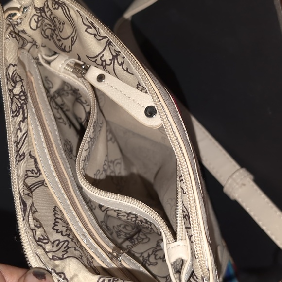 Cowgirl Trendy Women's Western Ivory Concealed Carry Crossbody Bag. - Picture 16 of 16